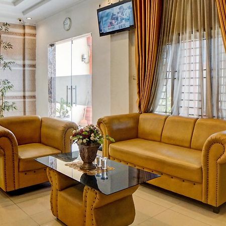 Oyo 92638 Jr Residence Syariah Medan Ngoại thất bức ảnh