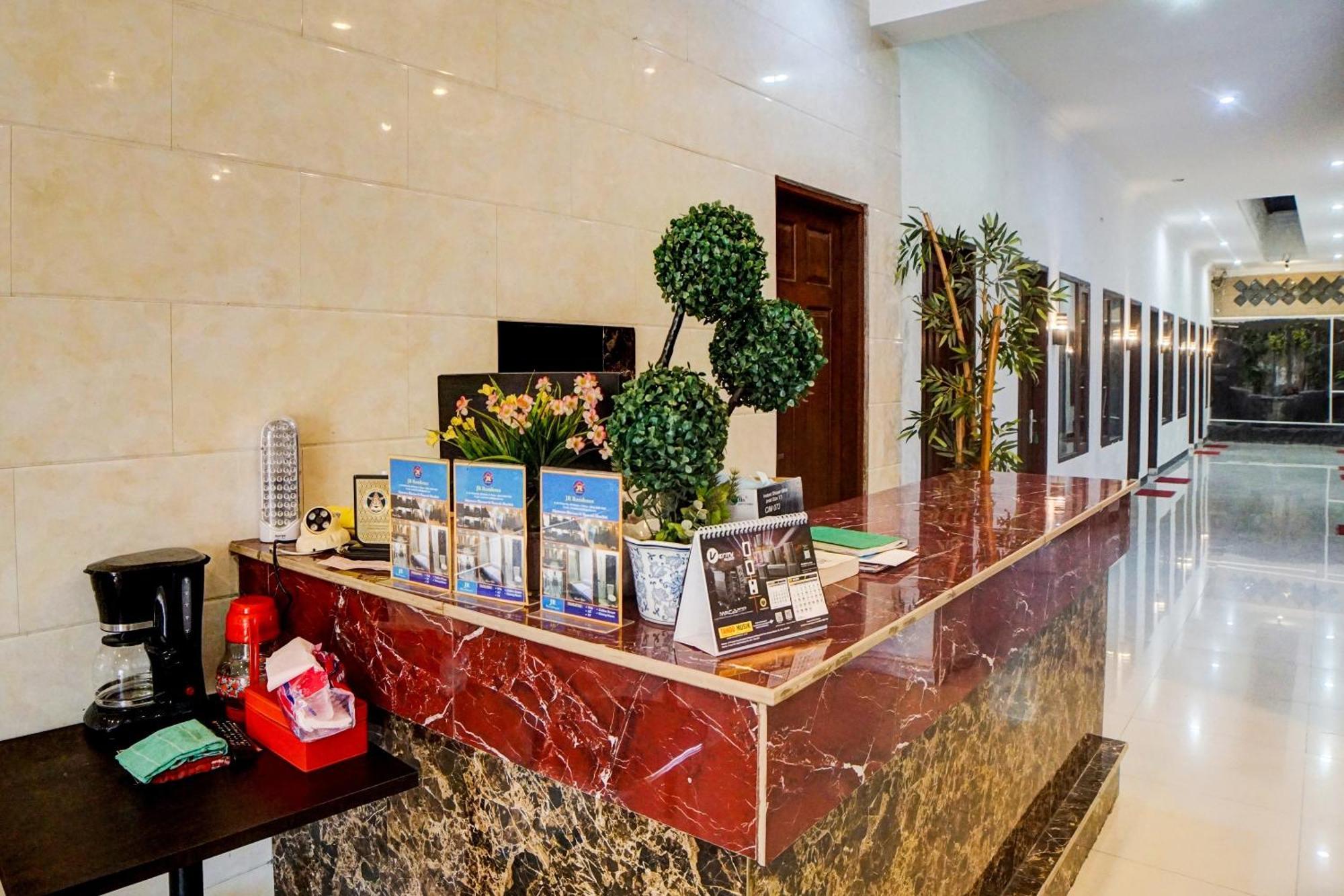Oyo 92638 Jr Residence Syariah Medan Ngoại thất bức ảnh