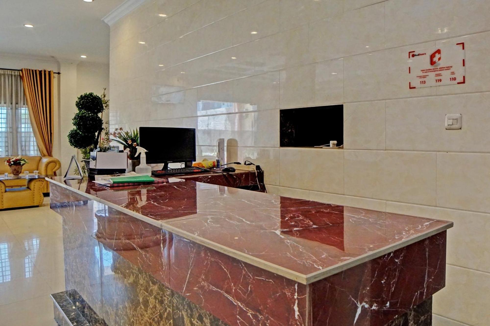 Oyo 92638 Jr Residence Syariah Medan Ngoại thất bức ảnh
