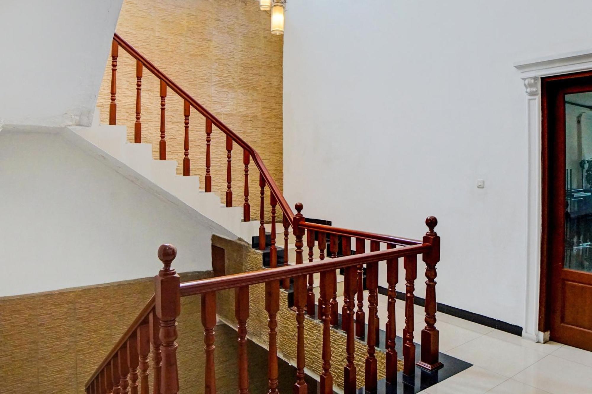 Oyo 92638 Jr Residence Syariah Medan Ngoại thất bức ảnh